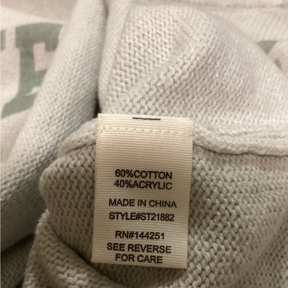 💕Adorable Moon & Madison sweater set 💕 Absolutely love this 💕 Too small for me 😢 - Picture 5 of 6